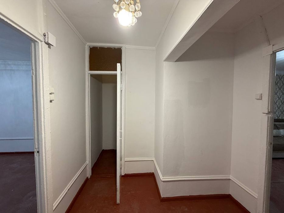 Срочно!!! От Собственника Продается квартира 2х комнатная В Микрайоне