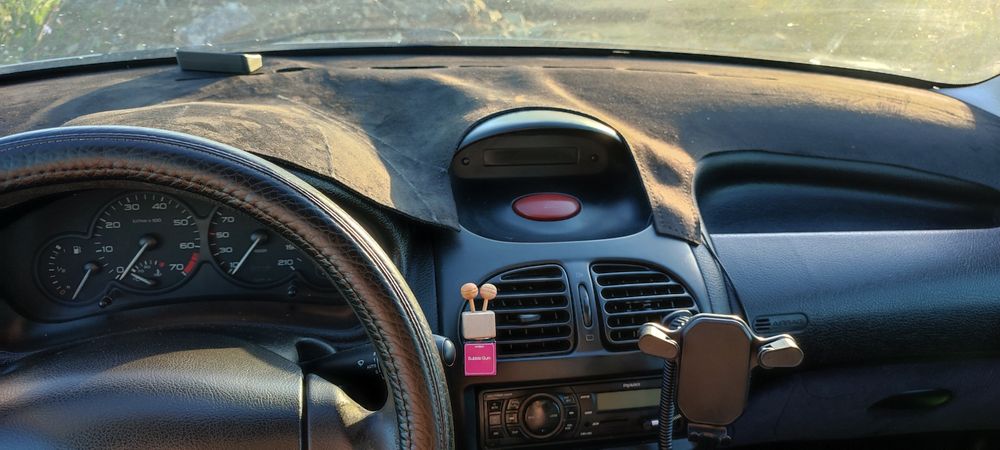 Пежо 206 хетчбэк 2002 год на автомате