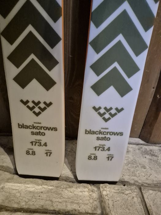 Schi ski all-mountain  Black Crows Sato 2026