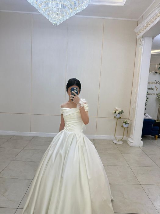 Свадебное платье