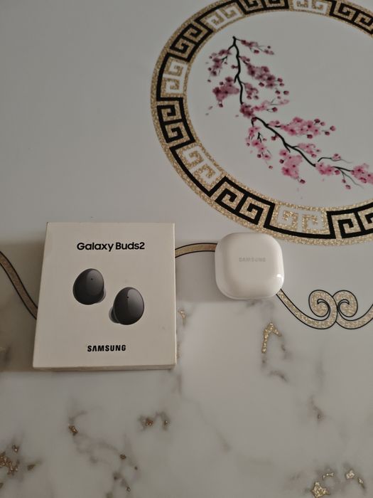 Продам Galaxy buds 2