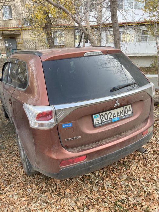 Срочно продам машину в хорошем состояние