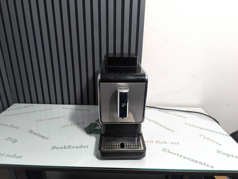Mașină cafea Tchibo 366580 espressor automat boabe 1470W