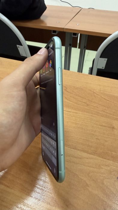Продаю iPhone 11 128gb 75% AKB