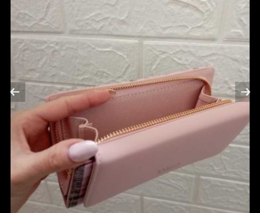 Дамски портмонета