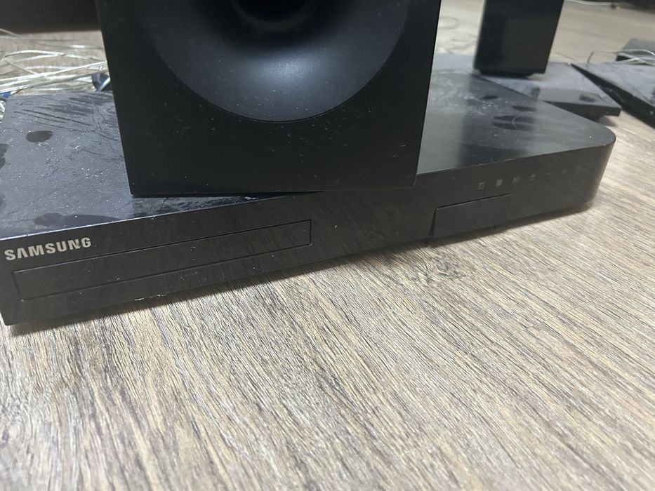 Саундбар Samsung