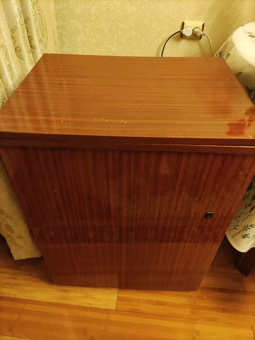 Швейная машинка Чайка 142м