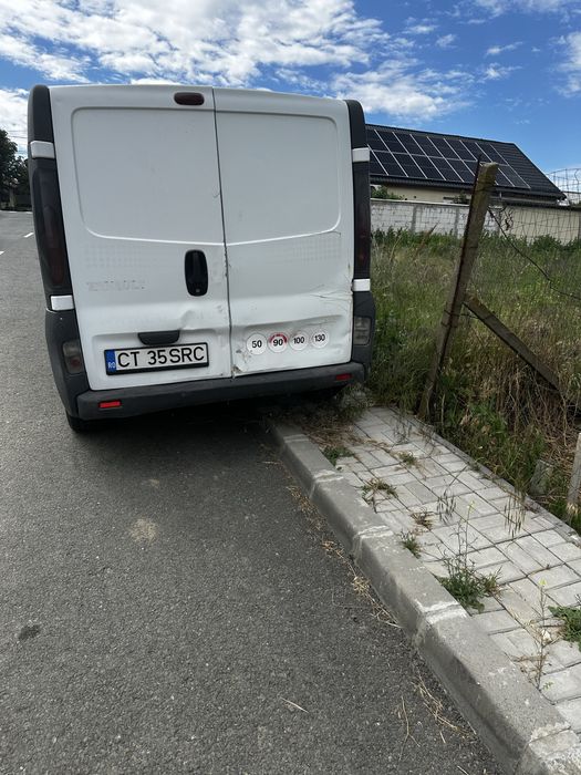 RENAULT Trafic 2002 — imagine 4