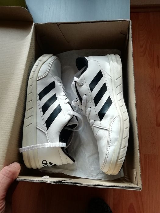 Оригинални маратонки Adidas