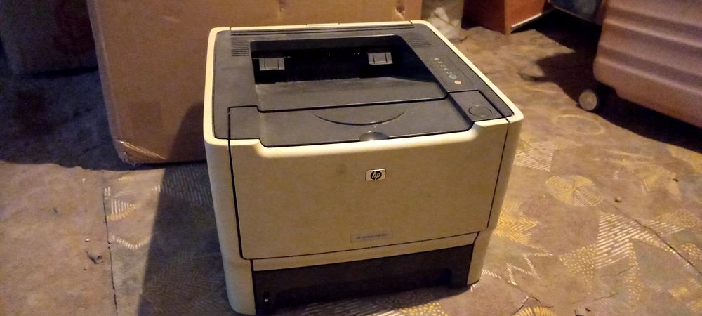 HP laserjet P2015n