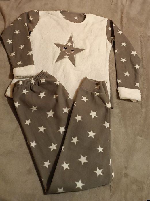 Pijama pufoasa, cadou frumos pentru Craciun