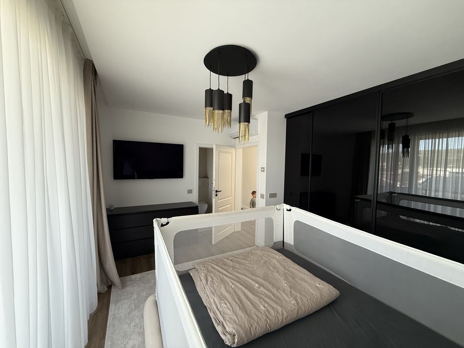Vand apartament finisat strada campina