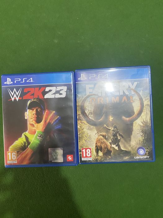 Ps4 de vanzare+ 2 jocuri