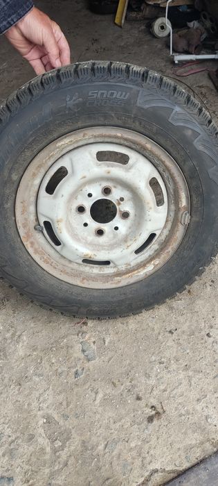Продам зимнюю резину
