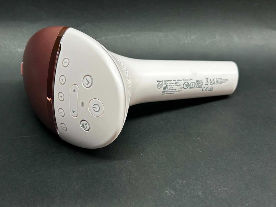 Фотоепилатор PHILIPS SERIES 9900 LUMEA BRI977