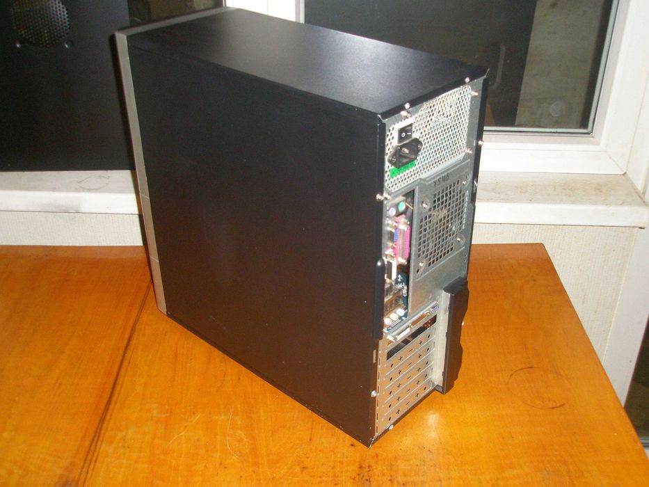 За Офис: Dual Pentium G850, HD 5550 , 8GB , SSD 120GB, 420W