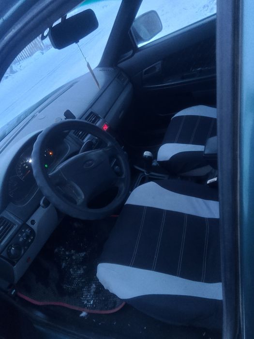 Продам Приору 2008 год