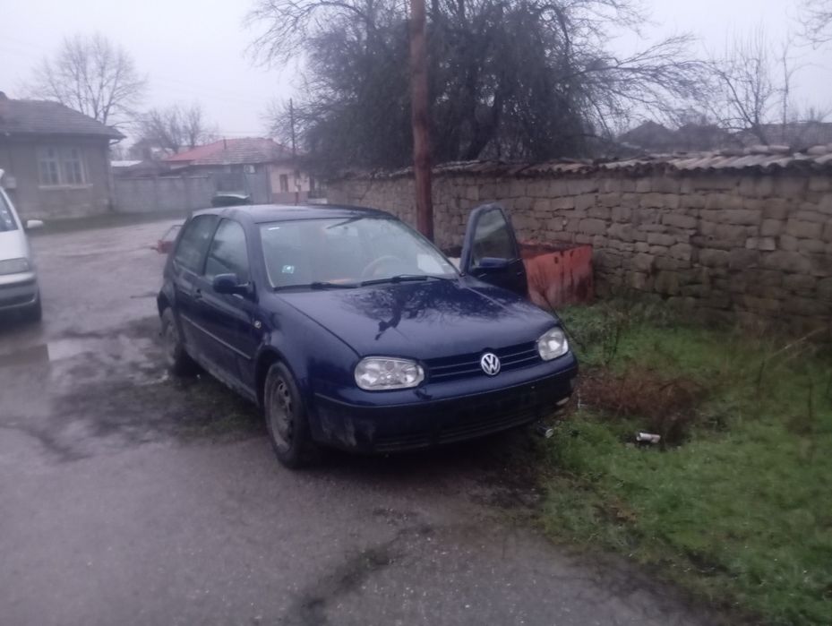 Продавам Голф 4 1.9 90 На Части