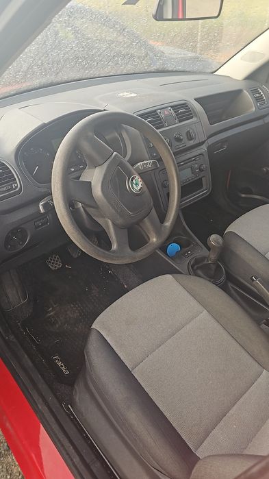 Dezmembrari,piese Skoda fabia 2 facelift benzina rosie
