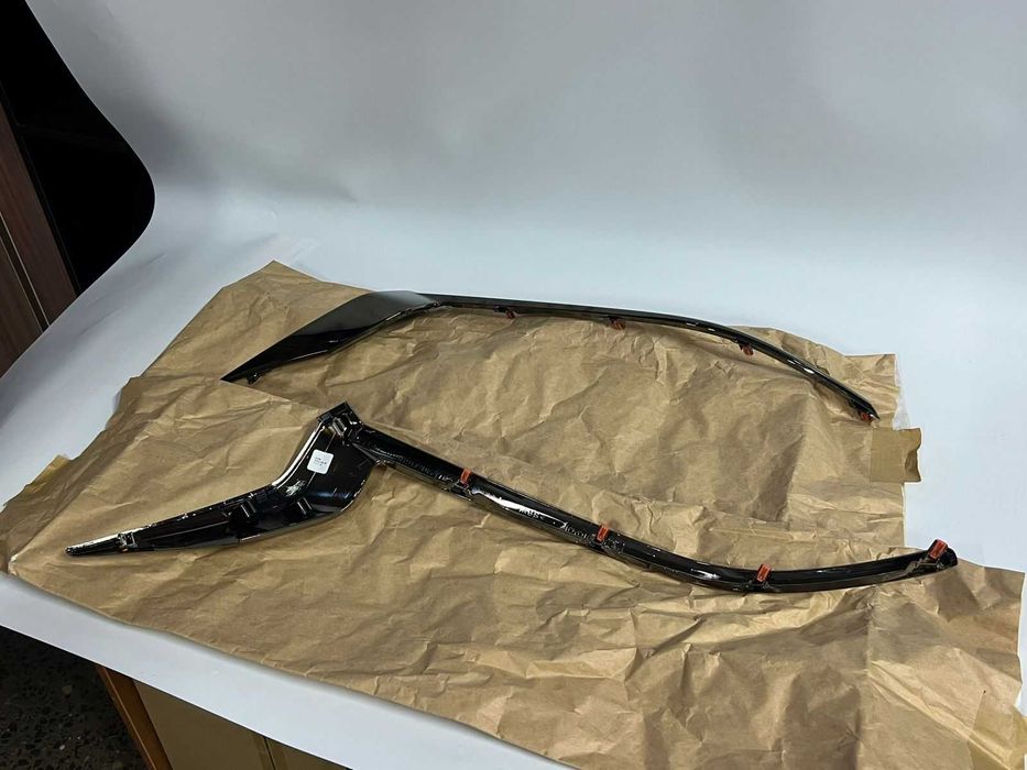 Молдинг фары LC Prado 150