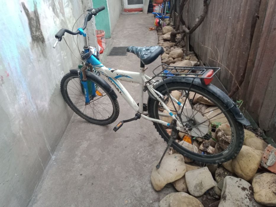 De vânzare 2 biciclete