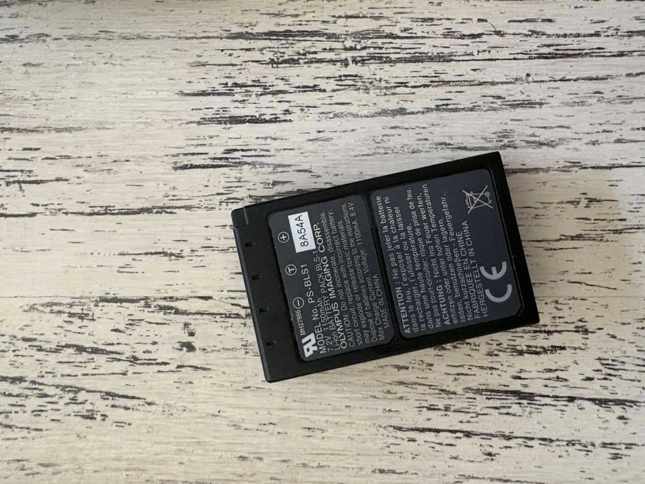 Olympus E-420 DSLR двоен кит 14-42mm + 40-150mm употребяван с аксесоари