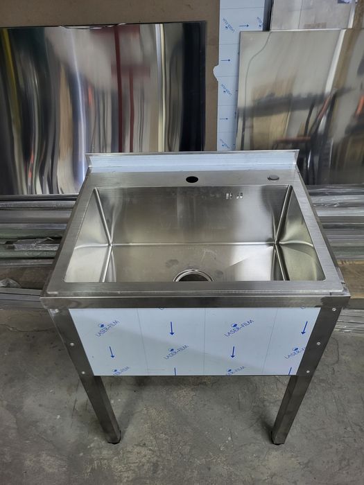 Мойка из нержавеющей стали