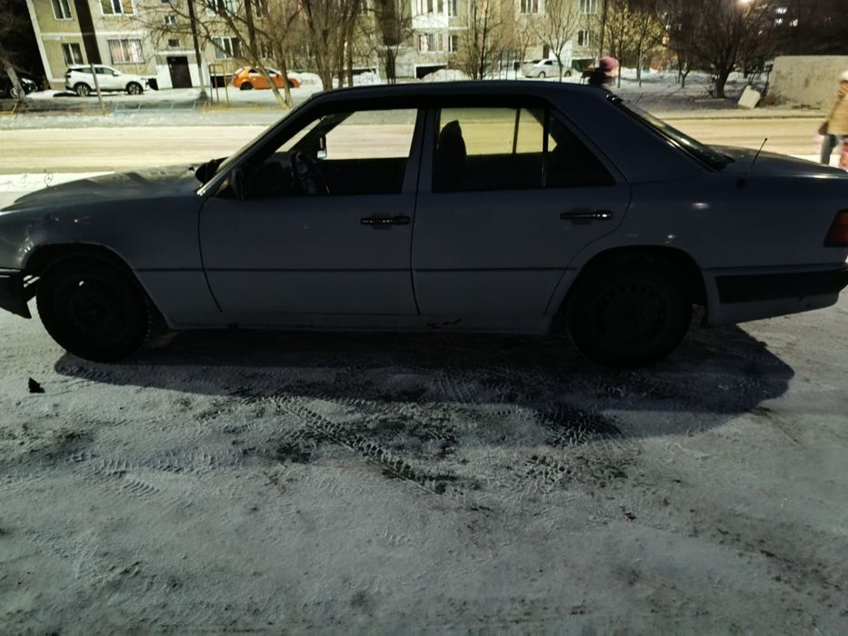 Продам Мерседес 124 2.3