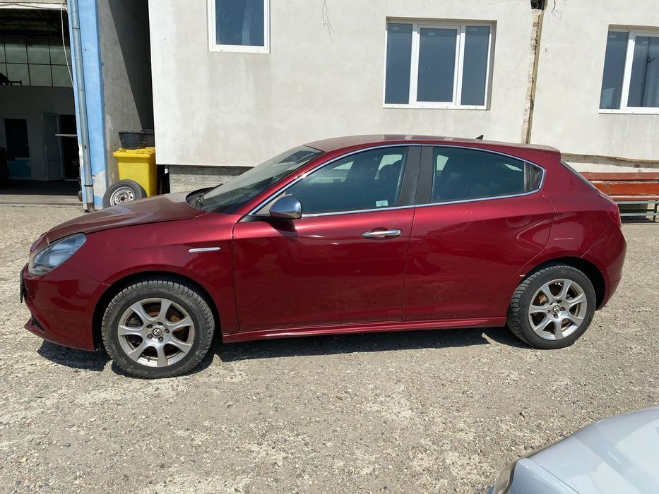 Dezmembrez piese Alfa Romeo Giulietta