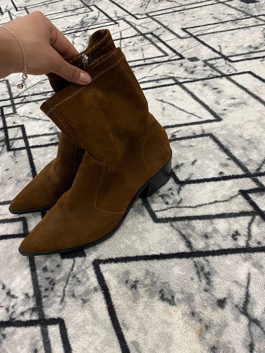 Zara боти  много актуални ; и