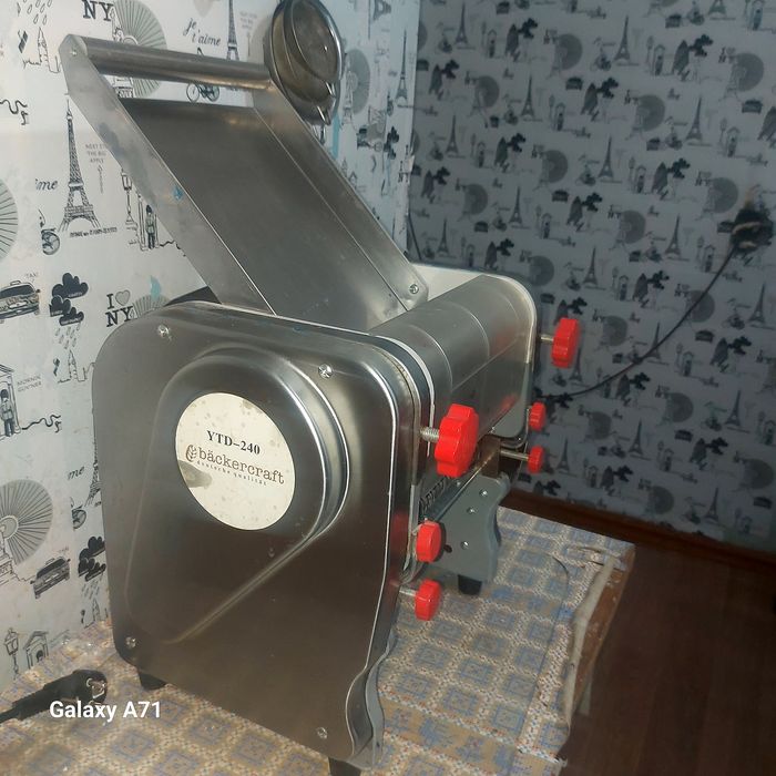 Продам лагманная Лапшарезка