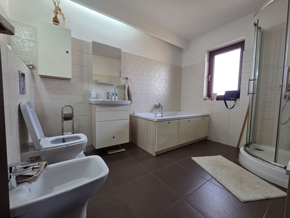 Casa 3 camere + living‼️asfalt ‼️propietar