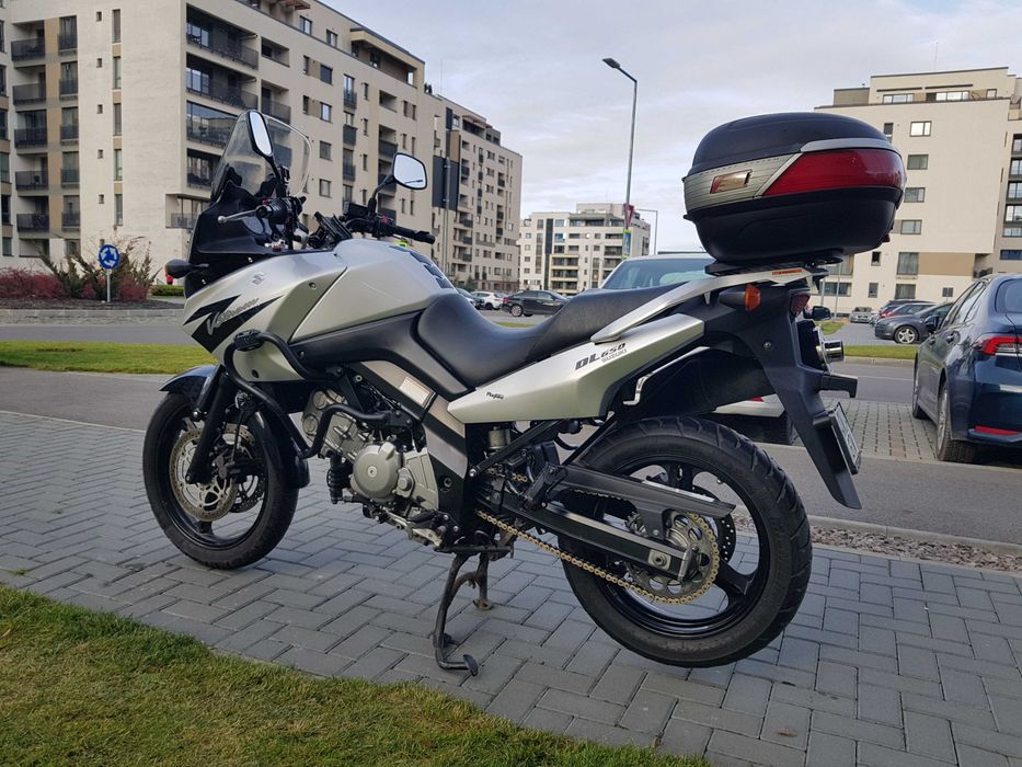 Suzuki V-Strom DL 650 an 2005