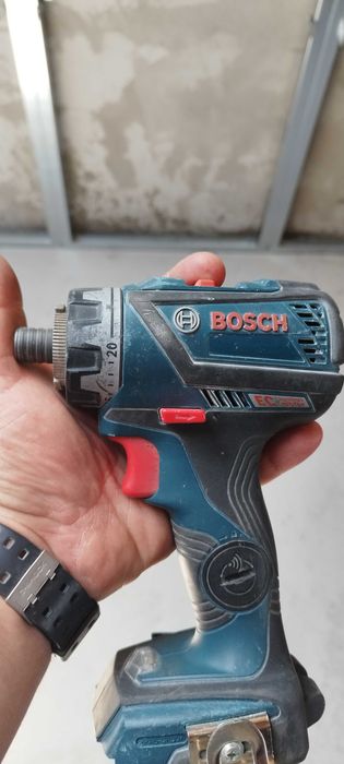 Винтоверт Bosch GSR 18V-60