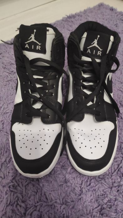 НОВИ Високи дамски кецове!!!