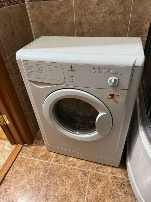 Продам Стиралку на запчасти