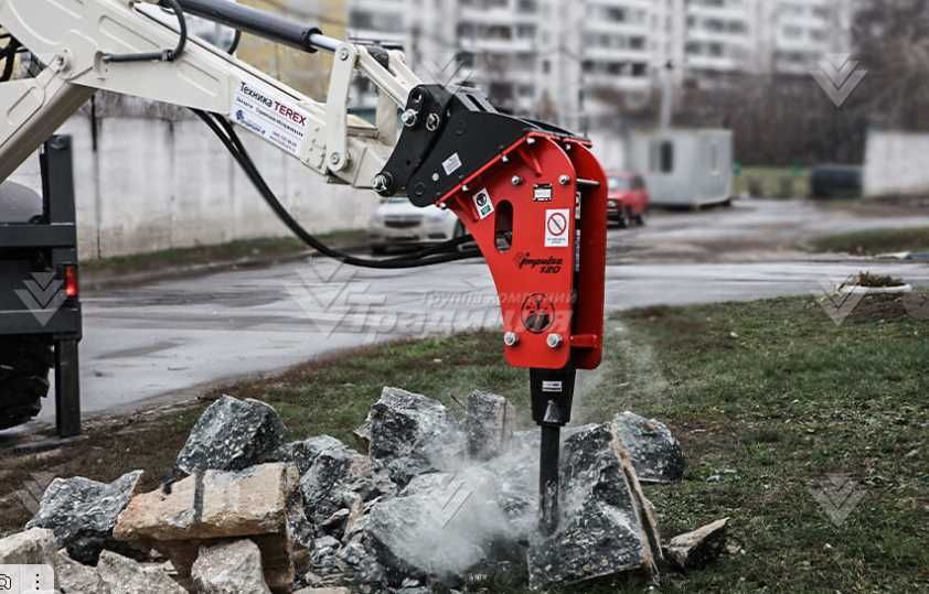 Гидромолот для экскаватора-погрузчика Cukurova 884
