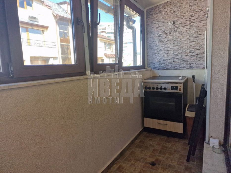 Продава се Двустаен апартамент в Варна, Зимно кино Тракия - 40 кв.м за 2825 €/кв.м - Снимка #2