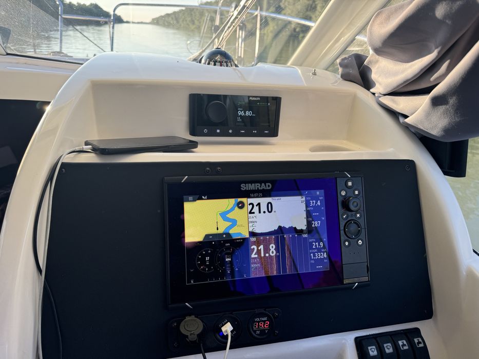 Vand Merry Fisher 725 HB 2012 motor Suzuki 175 Hp 2024 octombrie Nou