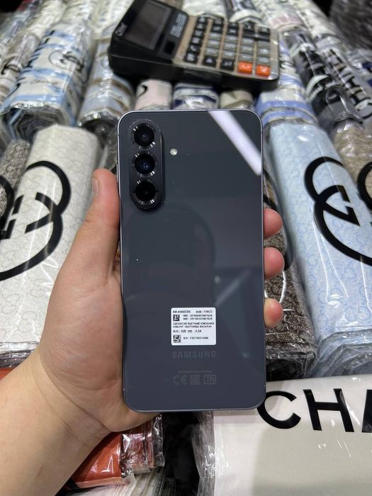 Самсунг А56 8.128г