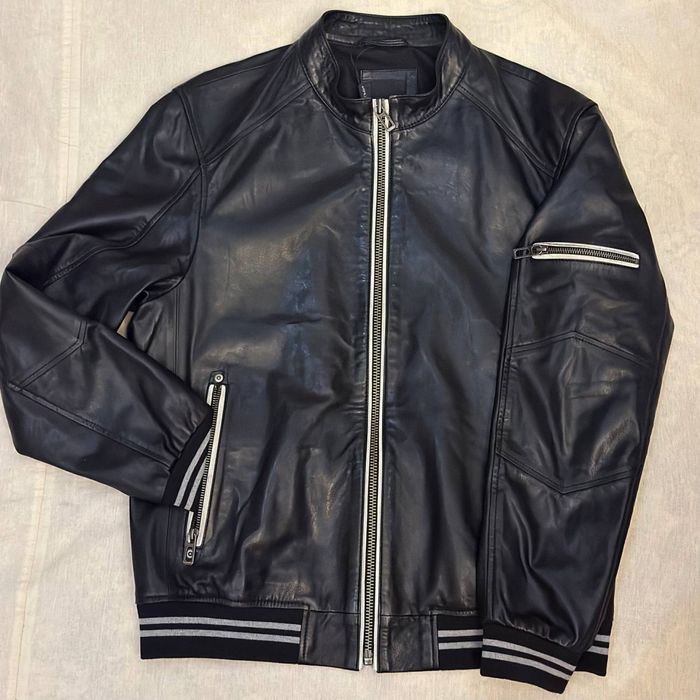 Продаётся куртка кожаная привезена из Турции, новая.