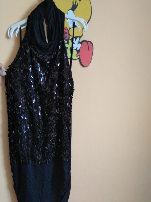 top -tip rochie cu paiete