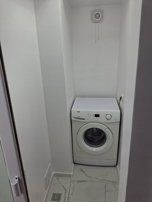 Proprietar vând apartament cu o camera