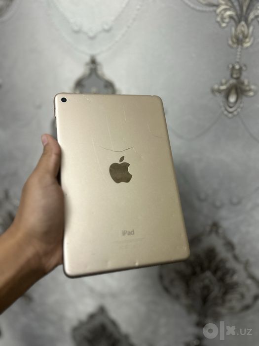 IPad mini 4  93 yonks 128gb