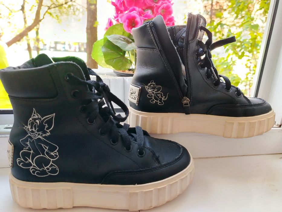 Adidași /teniși /bascheți Fila, mărime 33, impecabili