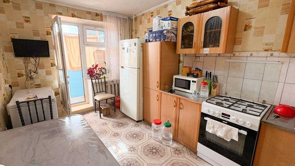 Продается 1 ком Эмиль Империя