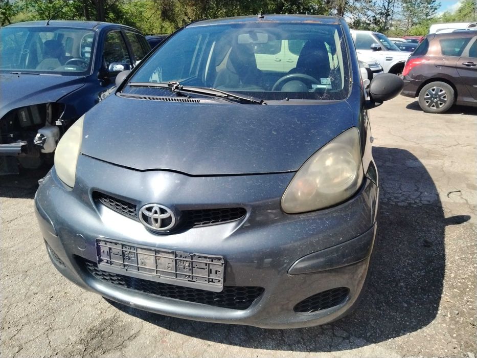 Toyota Aygo 1.0 бензин 2009г. на части