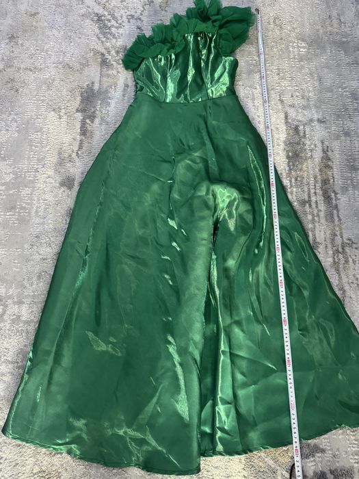 Платье нарядное концертное вечернее 12-13 лет