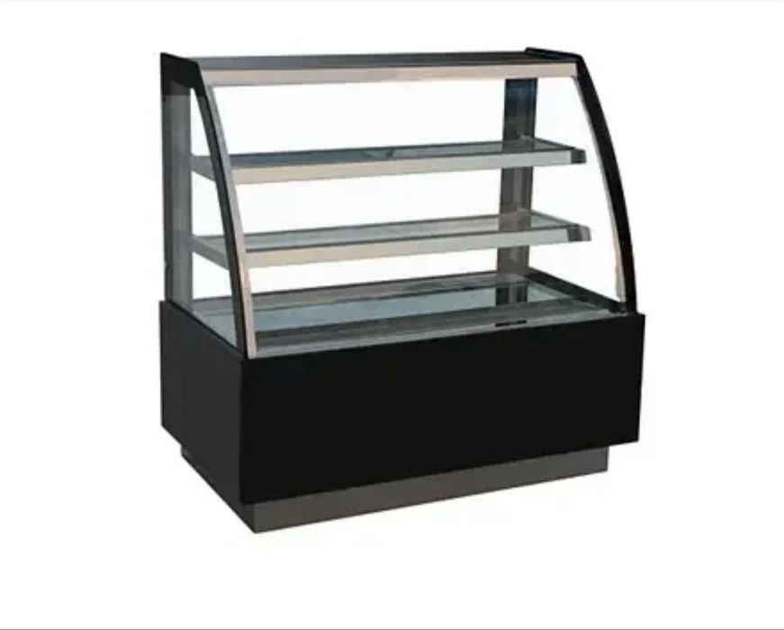 Кондитерская витрина
