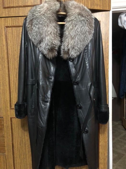 Продам кожанную дубленку